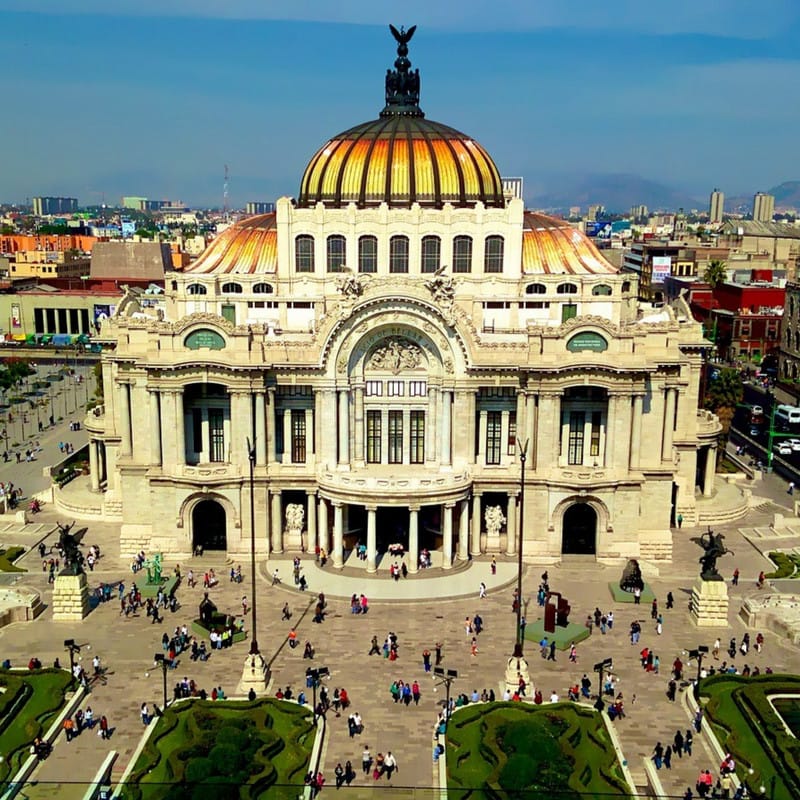 Photo of "Palacio de Bellas Artes" located in Mexico City's downtown.